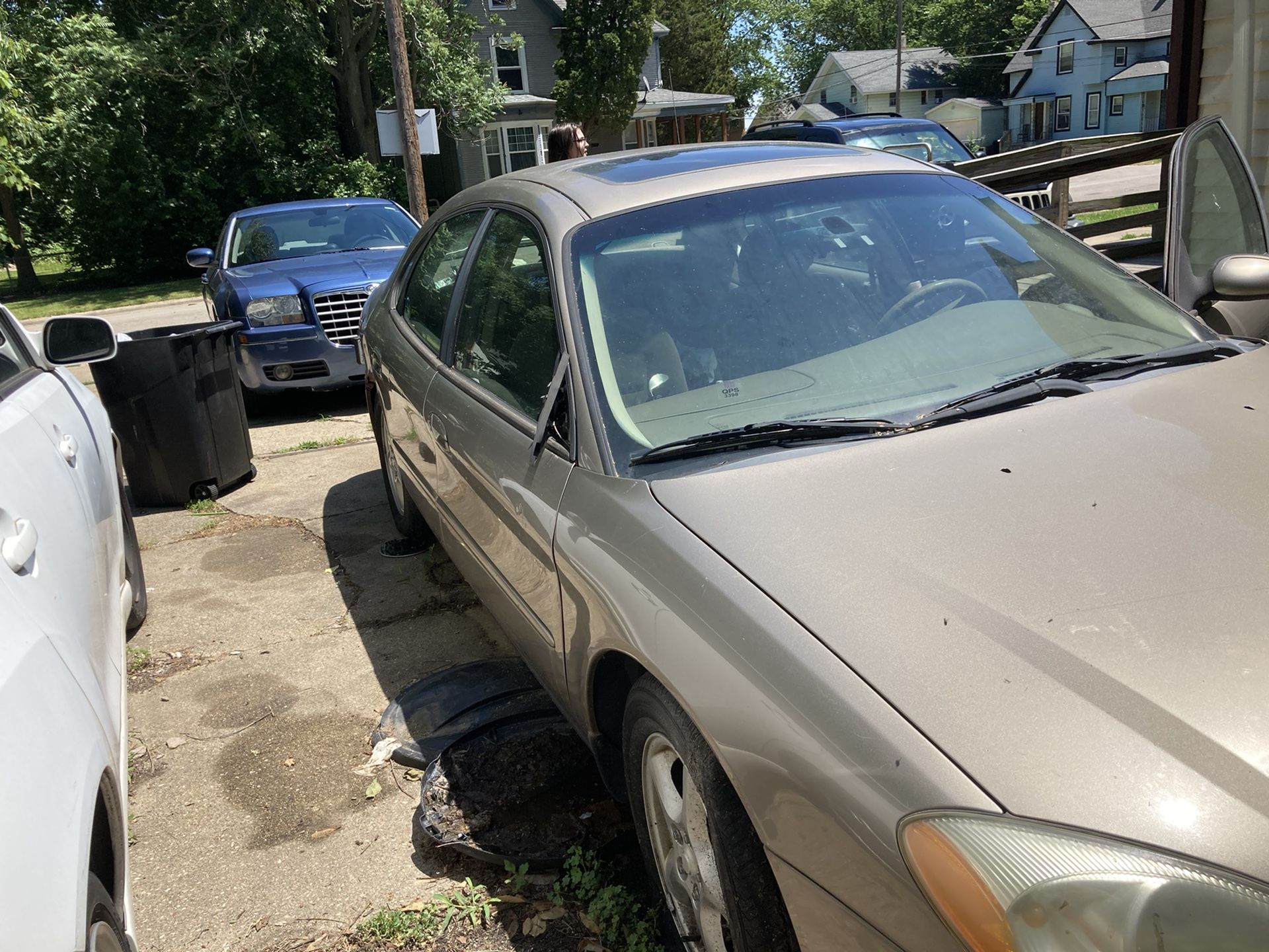 2000 Ford Taurus