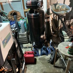 As Is  Husky  Air Compressor