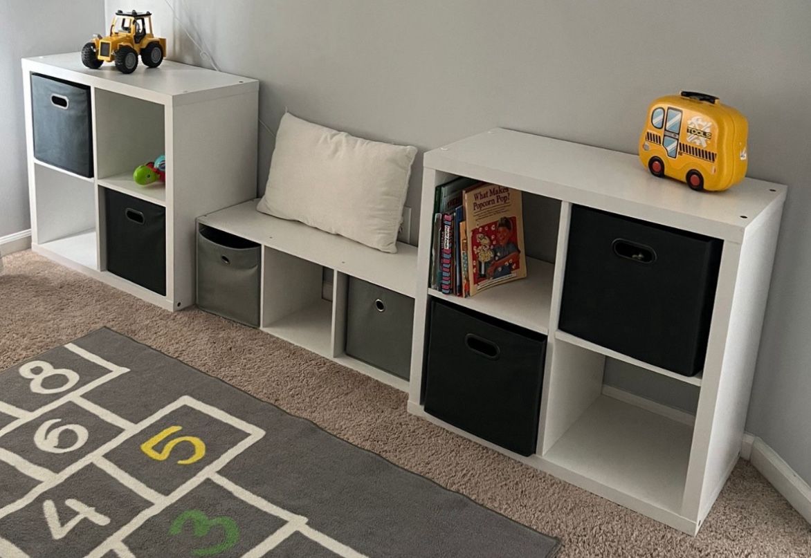 Set of storage cubes + 6 gray cubes