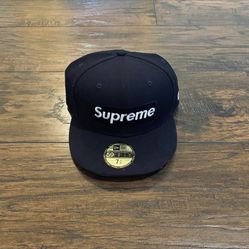 Supreme New Era Fitted 