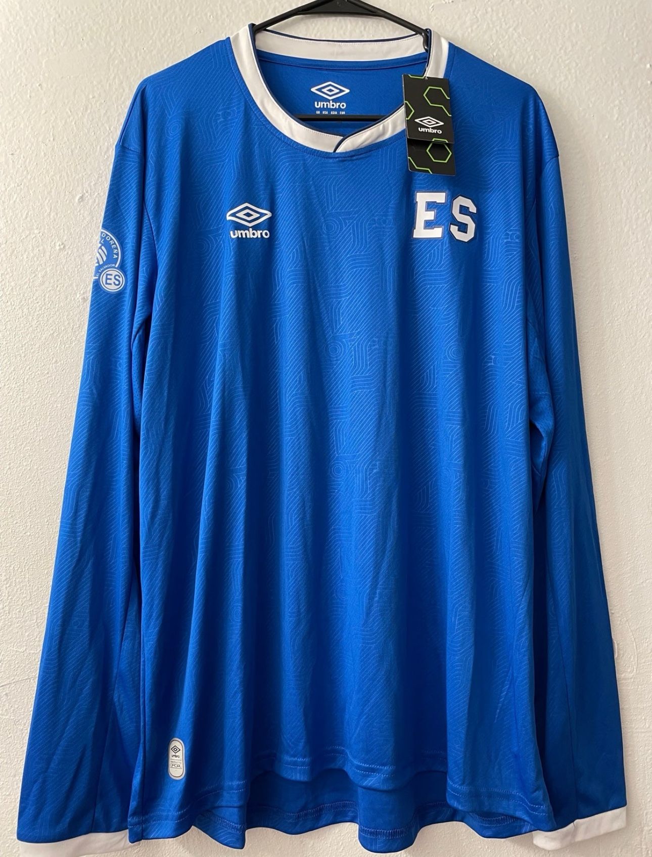 UMBRO EL SALVADOR NATIONAL SOCCER TEAM MEN’S HOME JERSEY SIZE XL