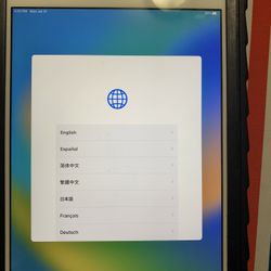 Apple iPad 6th Generation Unlocked Like New!