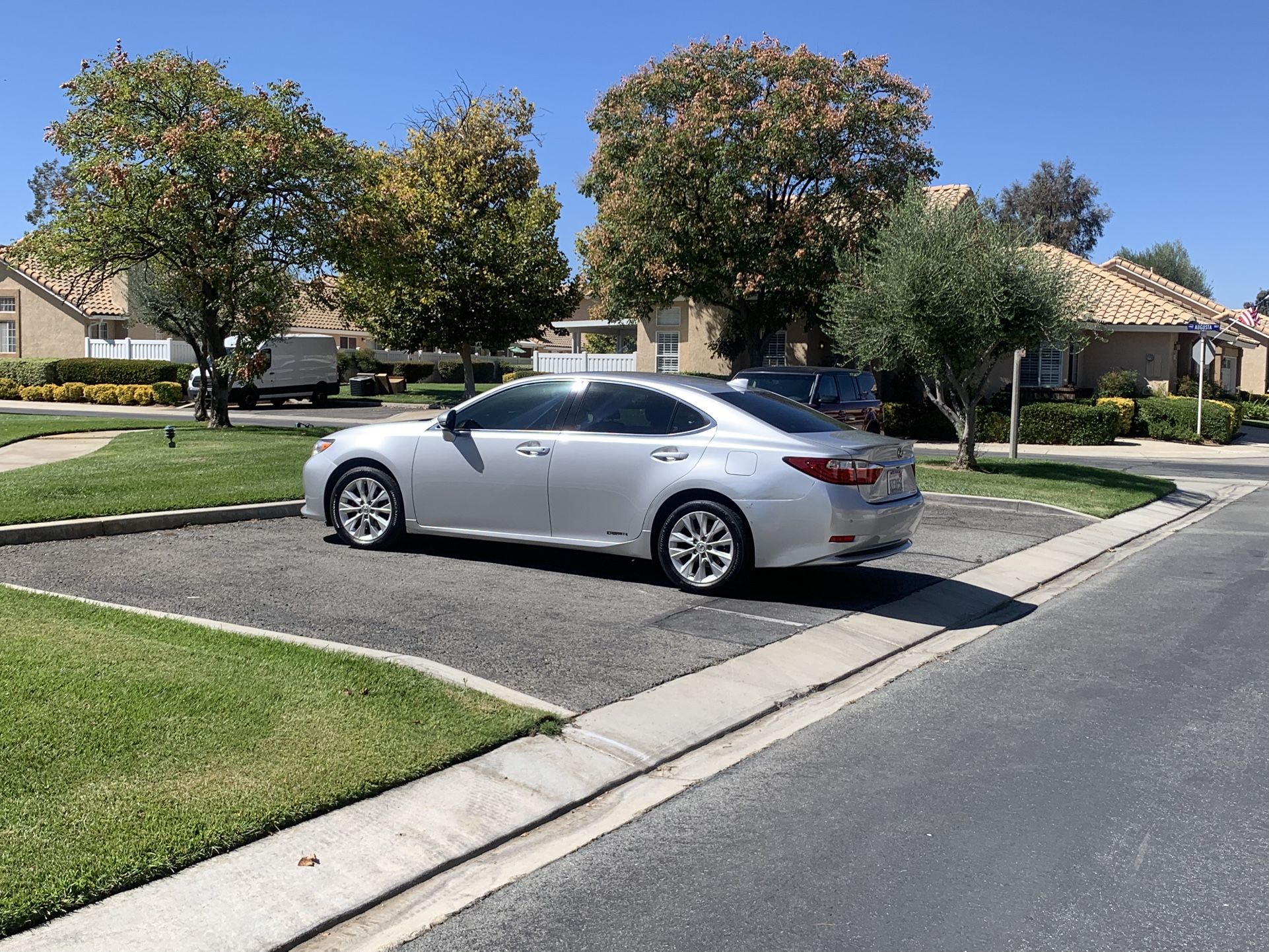 2015 Lexus ES 300h