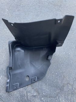 Mercedes Fender Liner