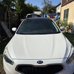 2015 KIA Cadenza