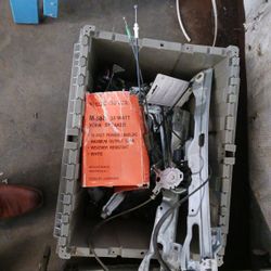  Automotive Window Regulators