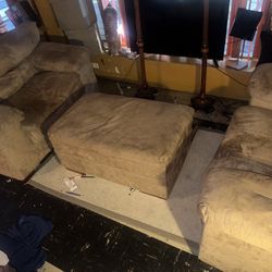 Comfortable Sectional Couch Set w/ Storage Ottoman