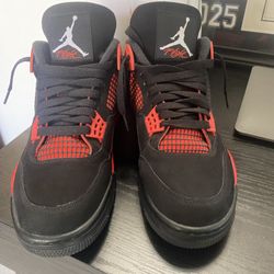 Air Jordan 4 Retro size 9,5