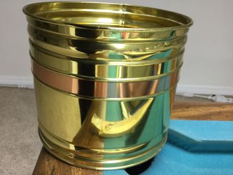 Pot 7 “High and, 8”diameter