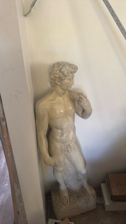 Statue