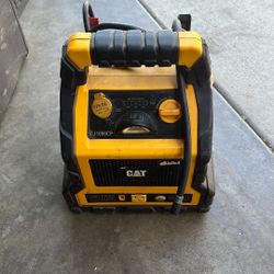 CAT CJ1000DCP 1000 Peak Amp Jump Starter, Power Station, Air Compressor