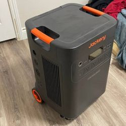 Jackery Explorer 5000 Plus 