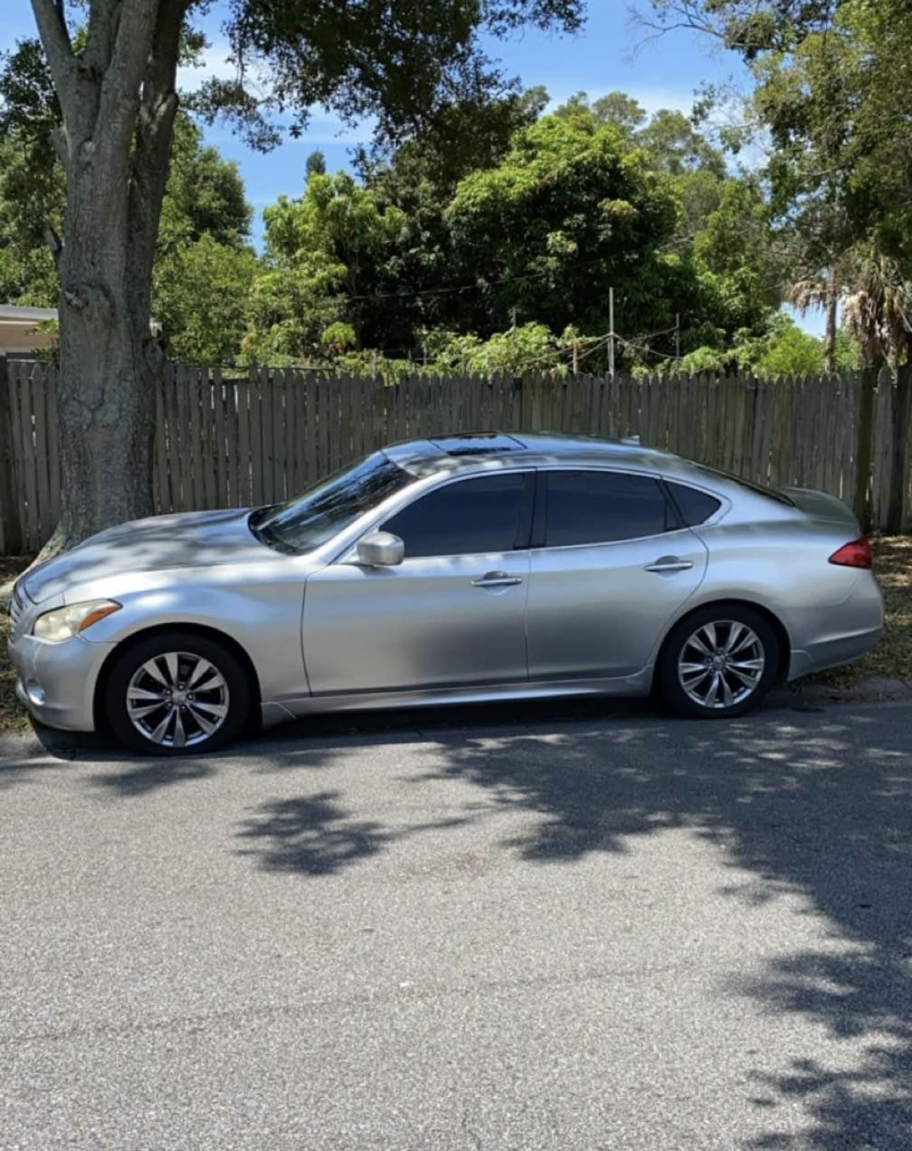 2013 M37x  FOR PARTS