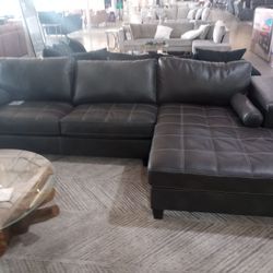Charcoal Sectional With Huge Chaise ( Ask For Jose )