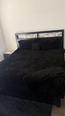 KING SIZE BEDSET