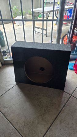 Caja de subwoofer 12"