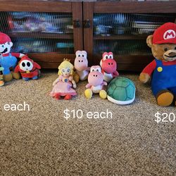 Super Mario Plushs