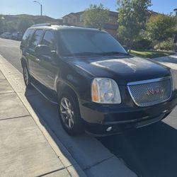 2007 GMC Yukon Denali, Black, 6.2L AWD