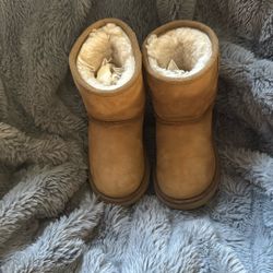 Botas UGG  Para niñas Size 8 