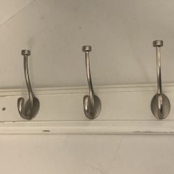 White Wood 5 Satin Finished Hooks Hat & Coat Rack 