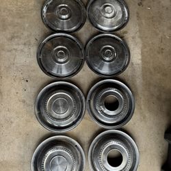 Ih Scout Hub Caps