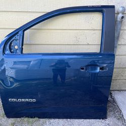 2015 To 2022 Chevrolet Colorado Front Door Left 