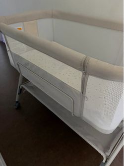 ANGELBLISS Bedside Bassinet with Storage Basket