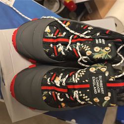 Burberry Women’s Sneakers 