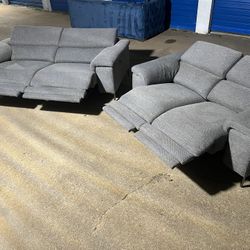 MODERN SET COUCH AND LOVESEAT RECLINERS ON BOTH ENDS 💎