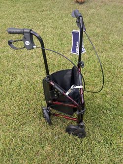 3 wheels walker for older adults