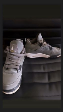 Jordan 4s
