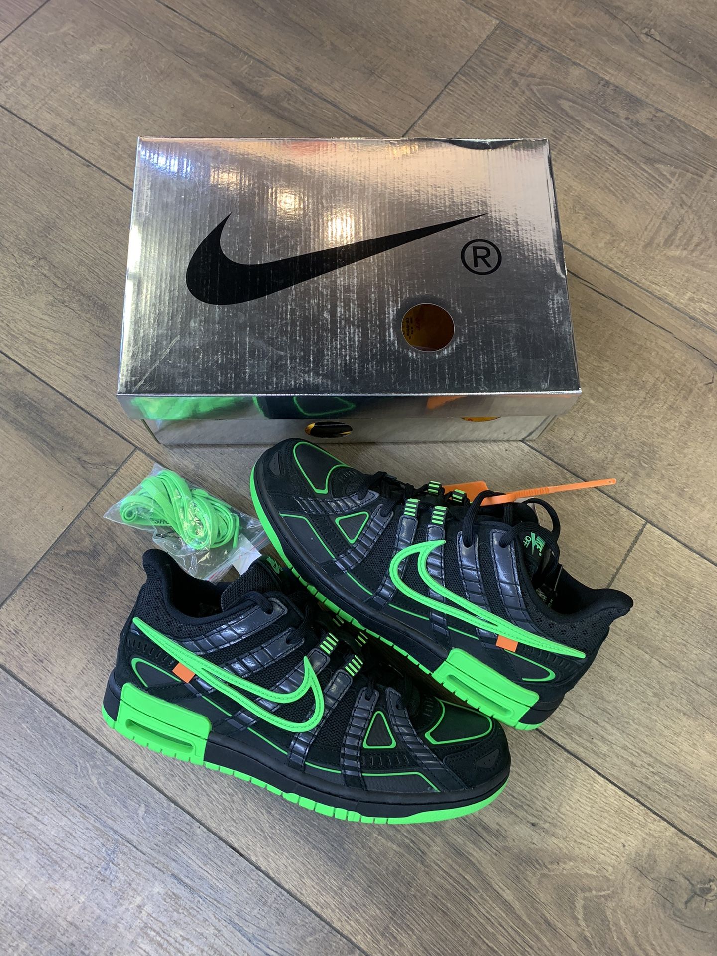 Dunk Low Off White Rubber Duck - Size 10