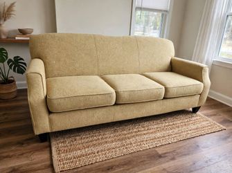 Free delivery nearby of sofa