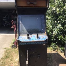 Arcade Cabinet Complete With Coin Door & 25” Crt Monitor