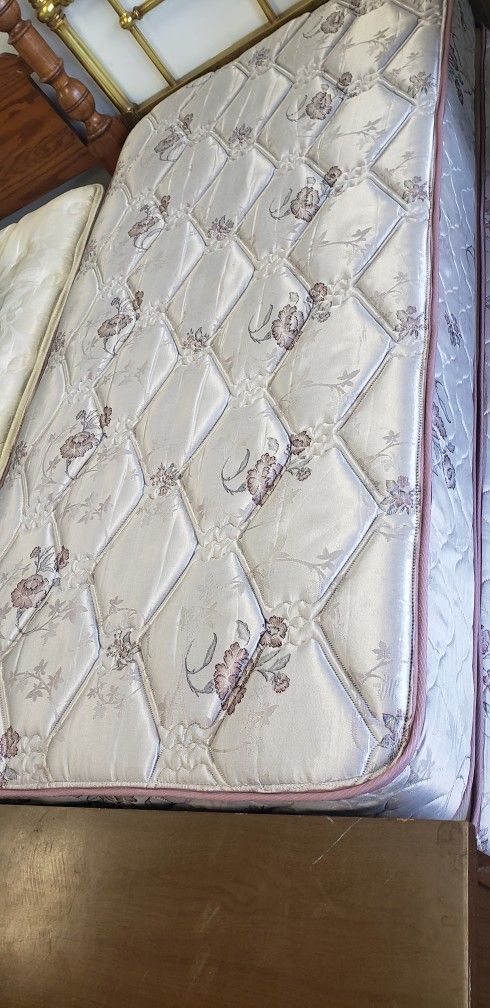 Twin Mattress And Box Spring