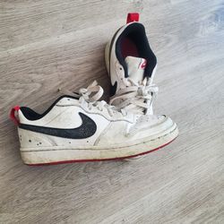 Nike Red, White & Black Tennis Shoes