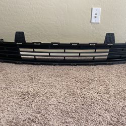 Factory OEM 2016-2018 Kia Optima Lower Front Bumper Grill 