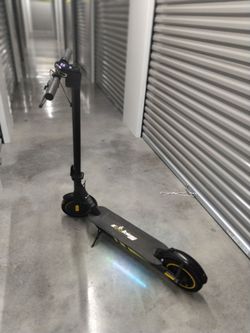 Electric scooter