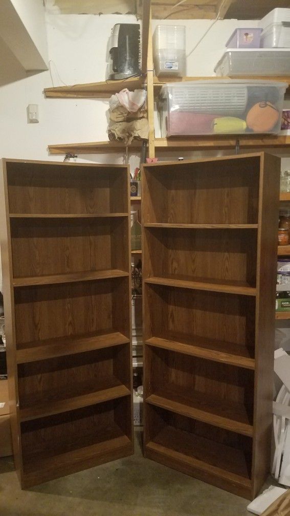 2 Bookcases