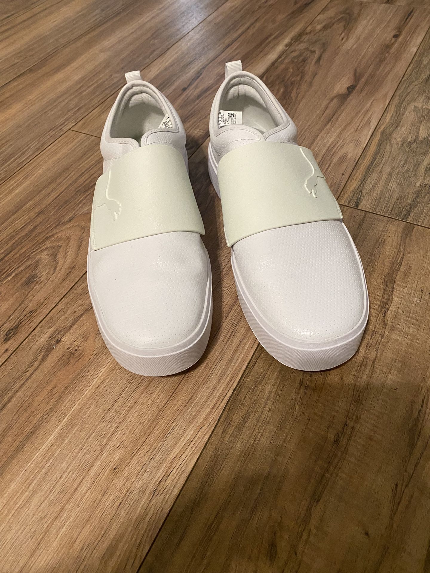 π Christmas Special Offer π
π» Gift Idea- New Product Puma White Slip-On Shoes with Soft Foam Puma