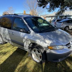 2000 Dodge Caravan