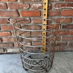 Vintage heavy metal basket 17”