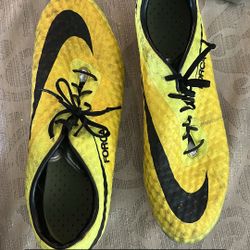 Nike Hyper Venom 11.5