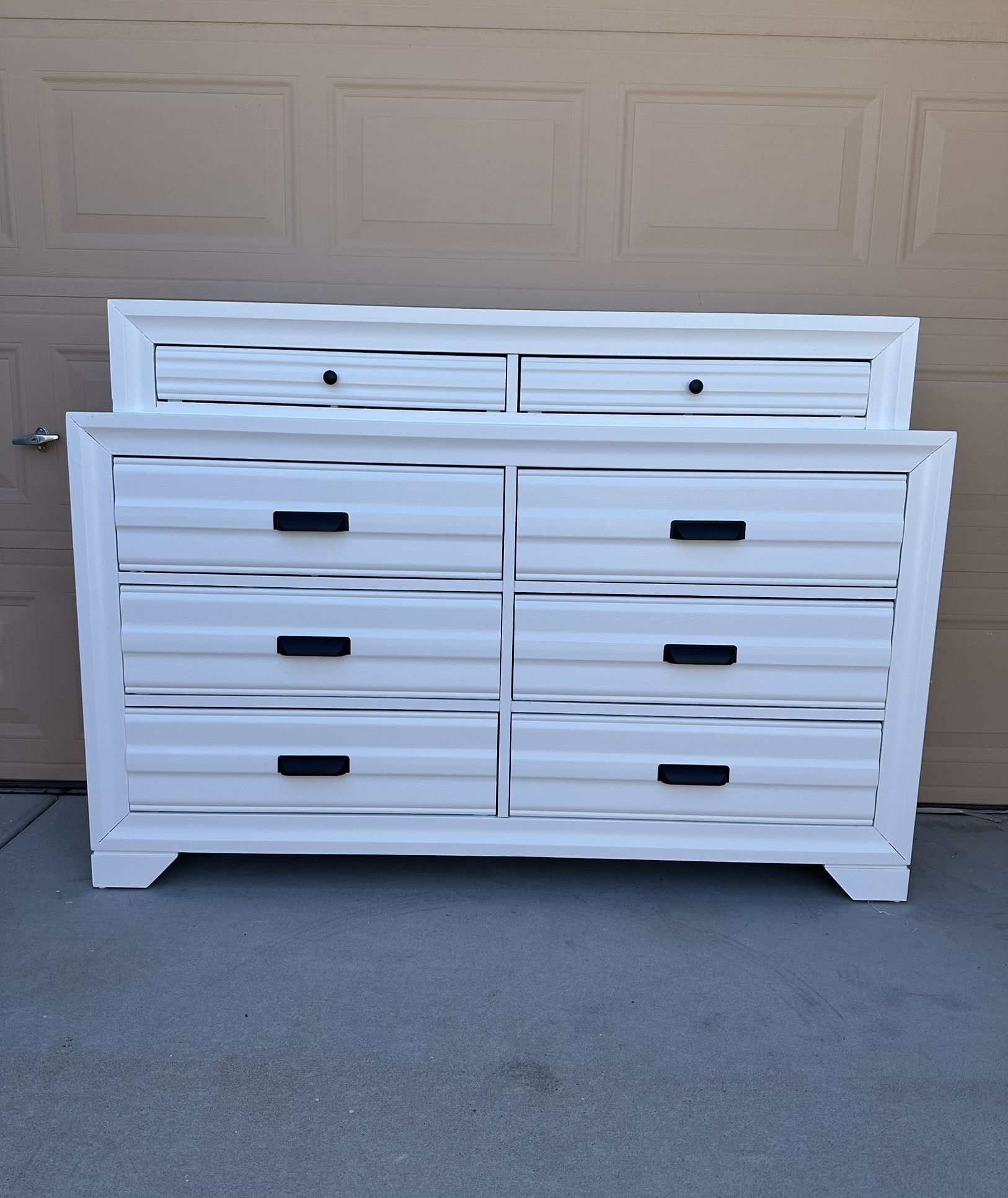 Dresser White 8-Drawers