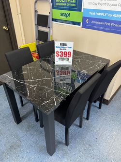 Modern Dining Room Set – Delivery & Financing!