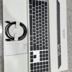 Apple Touch ID Keyboard 