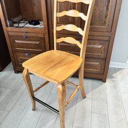Three High Top breakfast bar Chairs 