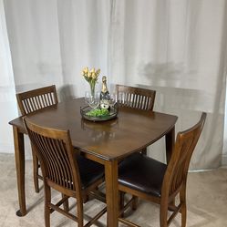 Pub High Dining Table with 4 Chairs -ASHLEY FURNITURE