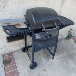 Charbroil Grill 