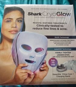 Shark CryoGlow LED Mask